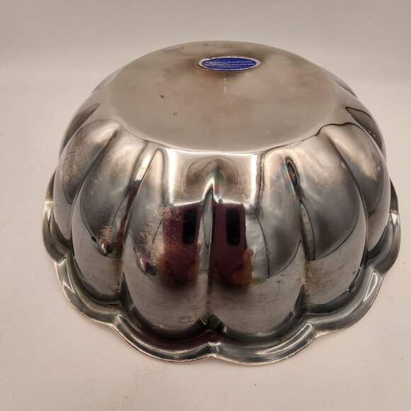 Reed & Barton Silver Plated Scalloped Bowl Holiday Elegant Christmas - Picture 3 of 8